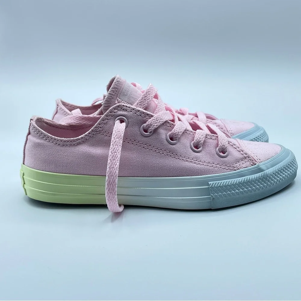 COPY - Low Top Converse